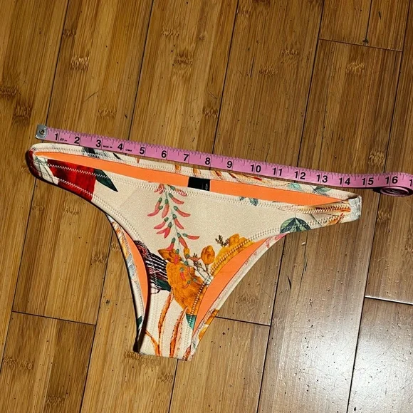 Triangl Swim Floral Neoprene Bikini Bottoms Size M - Picture 9 of 11